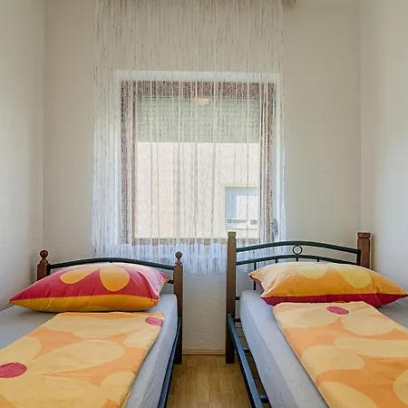 5 Apartment *